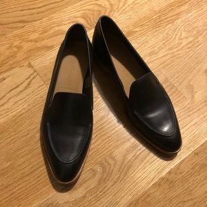 Everlane black modern loafer